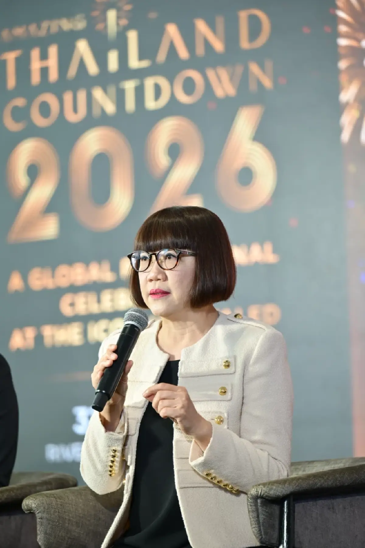 ไอคอนสยามฉลอง 7 ปี! มาร์ค ต้วน นำทัพศิลปินดัง เคานต์ดาวน์ริมเจ้าพระยา