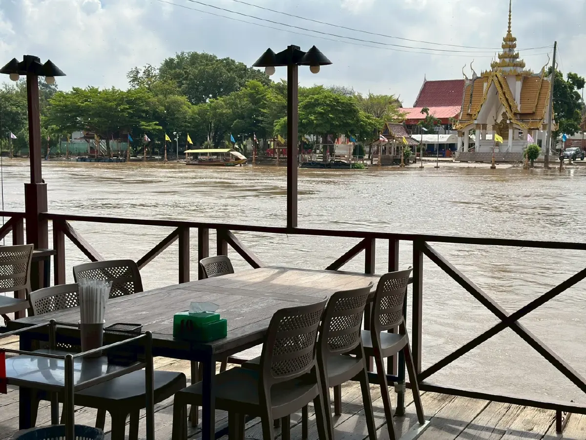 “บ้านไม้ริมน้ำ อยุธยา” 30 ปี ฝ่าวิกฤตน้ำท่วม-โควิด ยอดร่วงหนัก 50%