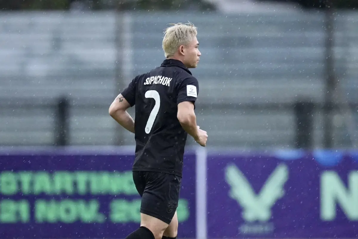 ผลบอล เอเชียน คัพ ทีมชาติไทย บุกชนะ ศรีลังกา 4-0 "จู๊ด เบลล์" เหมา 2