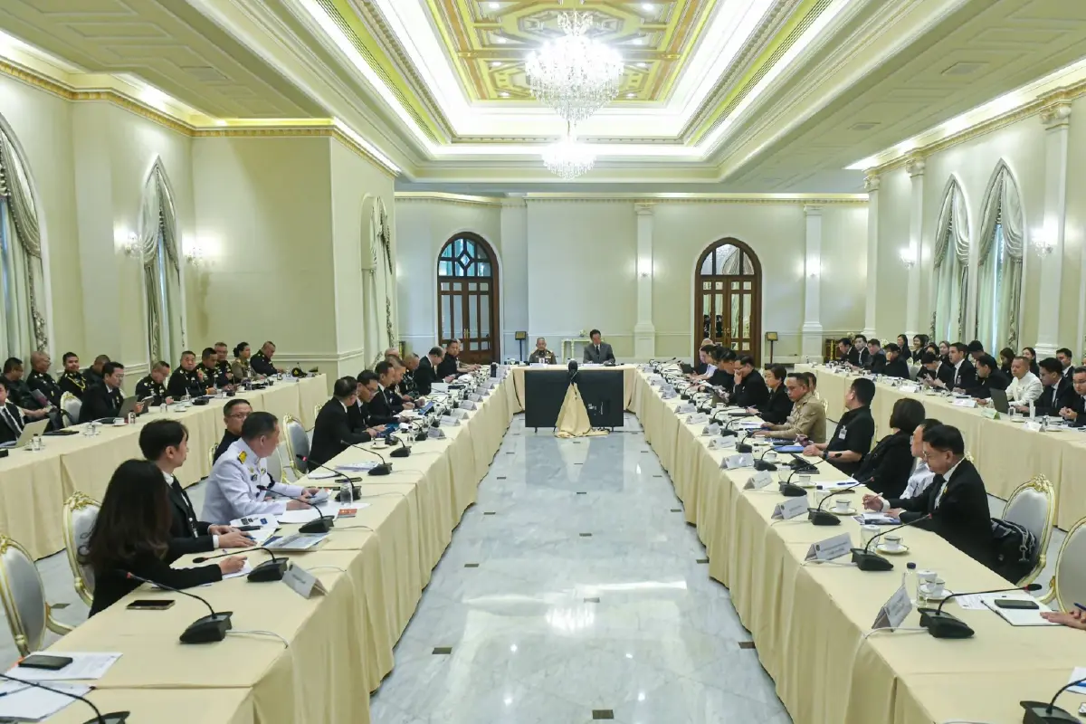 “ในหลวง” ทรงห่วง ปชช. “ราชเลขาฯในพระองค์” ร่วมประชุม “อนุทิน” แก้น้ำท่วม