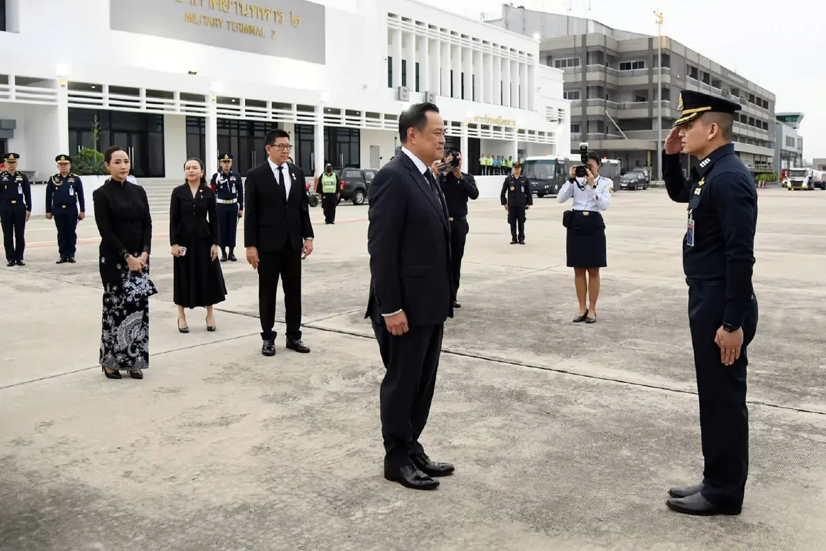 “อนุทิน” เยือนสิงคโปร์ ปัดตอบไทยเตรียมปล่อยตัวเชลยศึกกัมพูชา