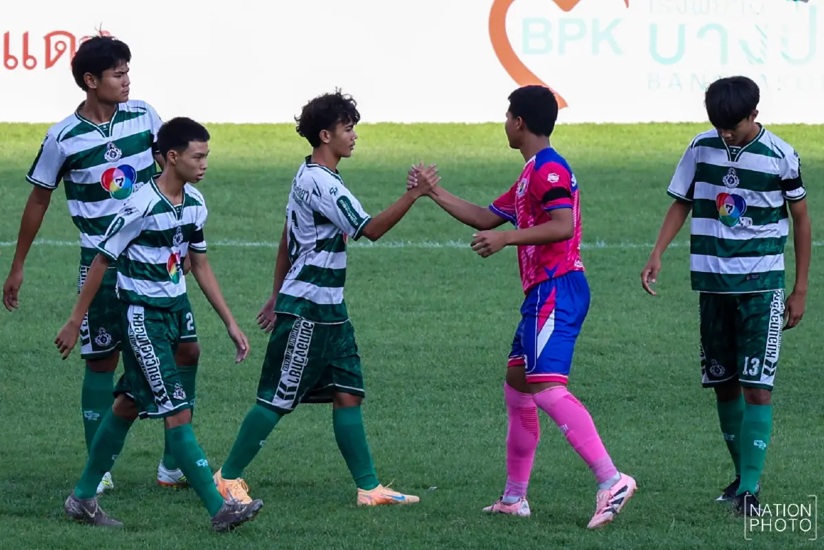 คำถามถึงสมาคมฯ ทำไม "รถขนฝัน" หมอนทองวิทยา คือหลักฐานความล้มเหลวของบอลไทย ?