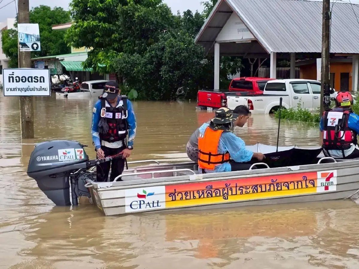 ซีพีร้อยเรียงพลังดี! ซีอีโอ “ศุภชัย” นำทีมช่วย 10 จังหวัดใต้ฝ่าน้ำท่วม
