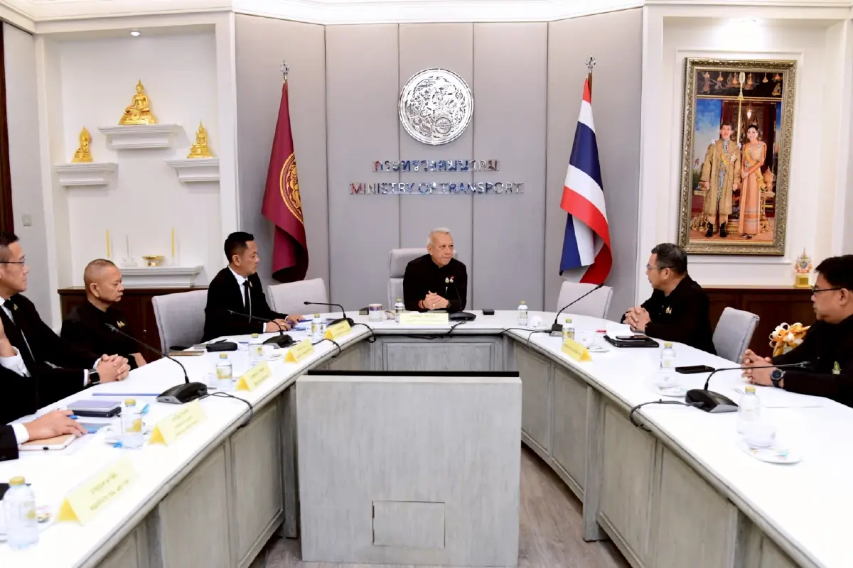 ชงปรับ “รถบัส 2 ชั้น” เป็นชั้นเดียว ลดเสี่ยงพลิกคว่ำบนทางลาดชัน