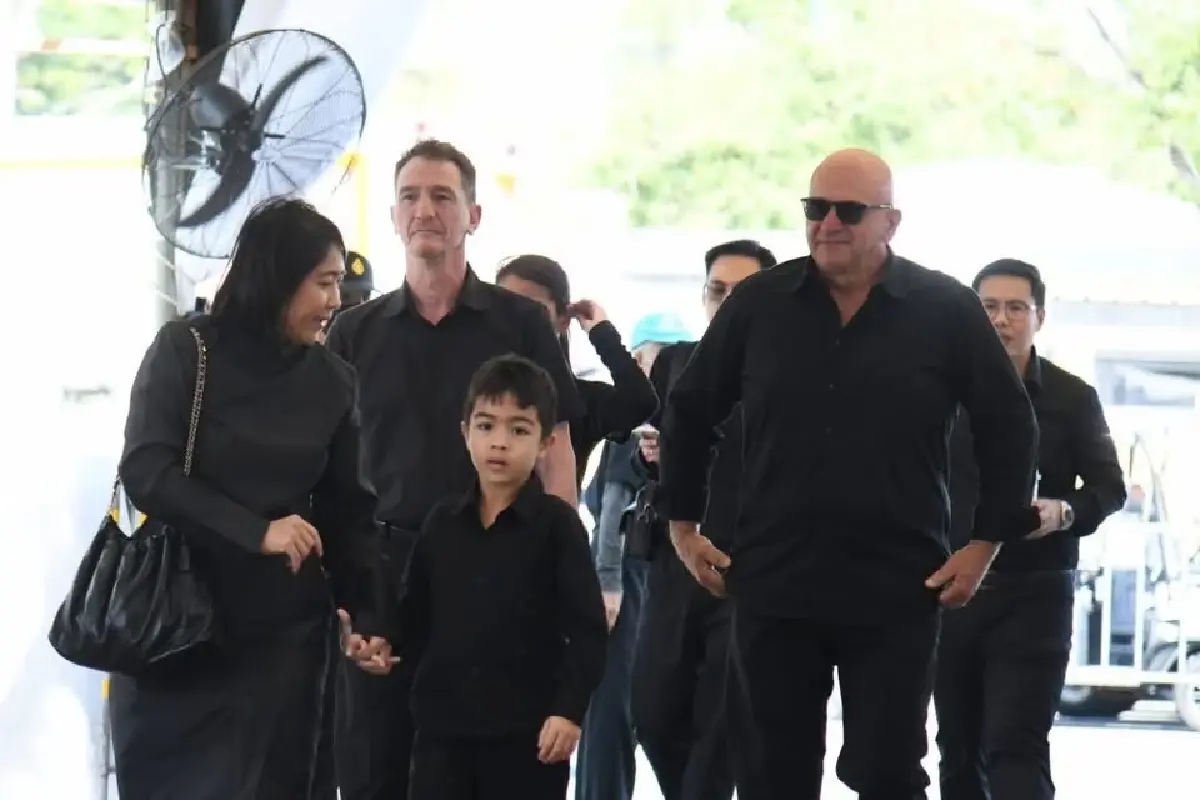 ประชาชนเข้ากราบถวายบังคมพระบรมศพวานนี้กว่า 6 พันคน