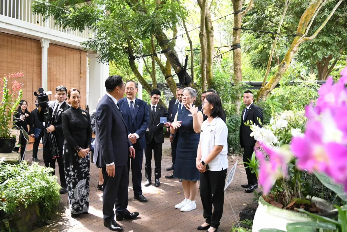 สิงคโปร์ตั้งชื่อกล้วยไม้สายพันธุ์ใหม่ เป็นเกียรติ "นายกฯ อนุทิน และภริยา"