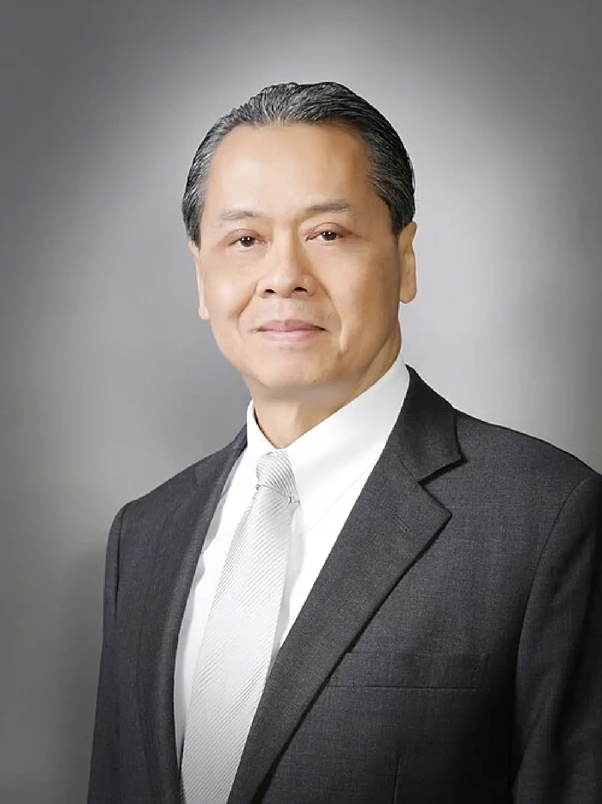 บัณฑูร ล่ำซำ  (ภาพ wikipedia)