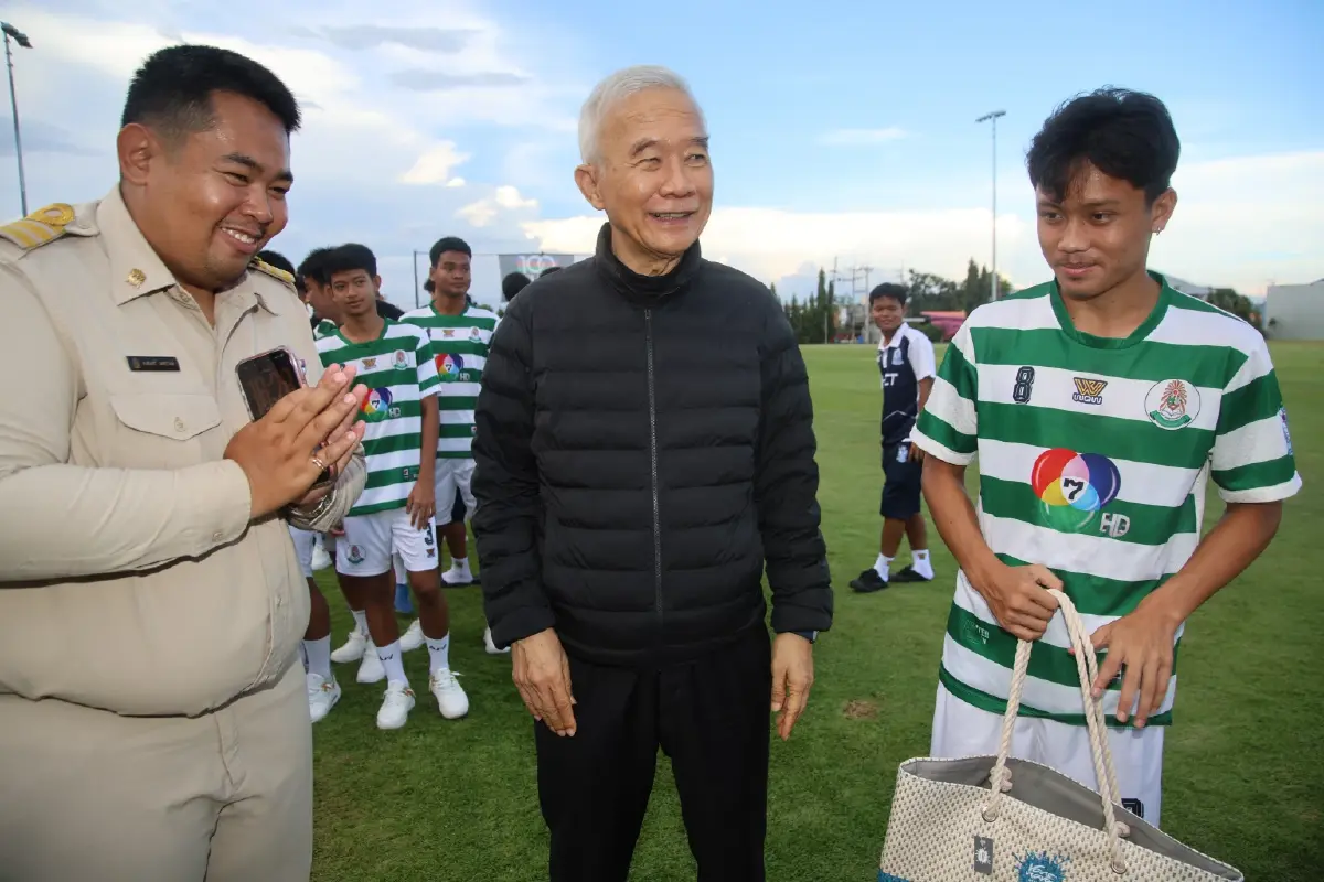 สุวัจน์ เปิดสนามทรูอารีน่า ! ลุยหนุน หัวหินวิทย์ คืนสังเวียนทวงแชมป์ 7 สี