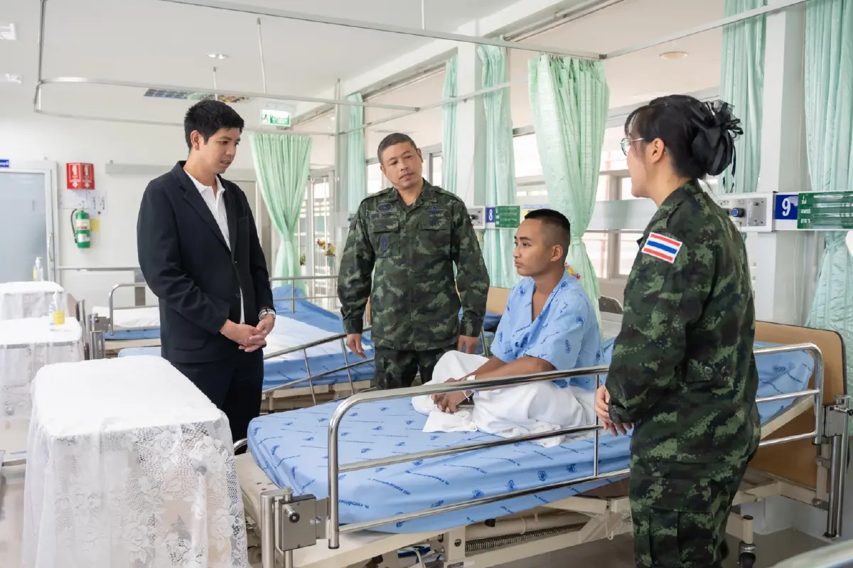 GULF มอบเงิน 1.3 ล้านบาท ช่วยหลือทหารเหยียบกับระเบิดชายแดนไทย – กัมพูชา