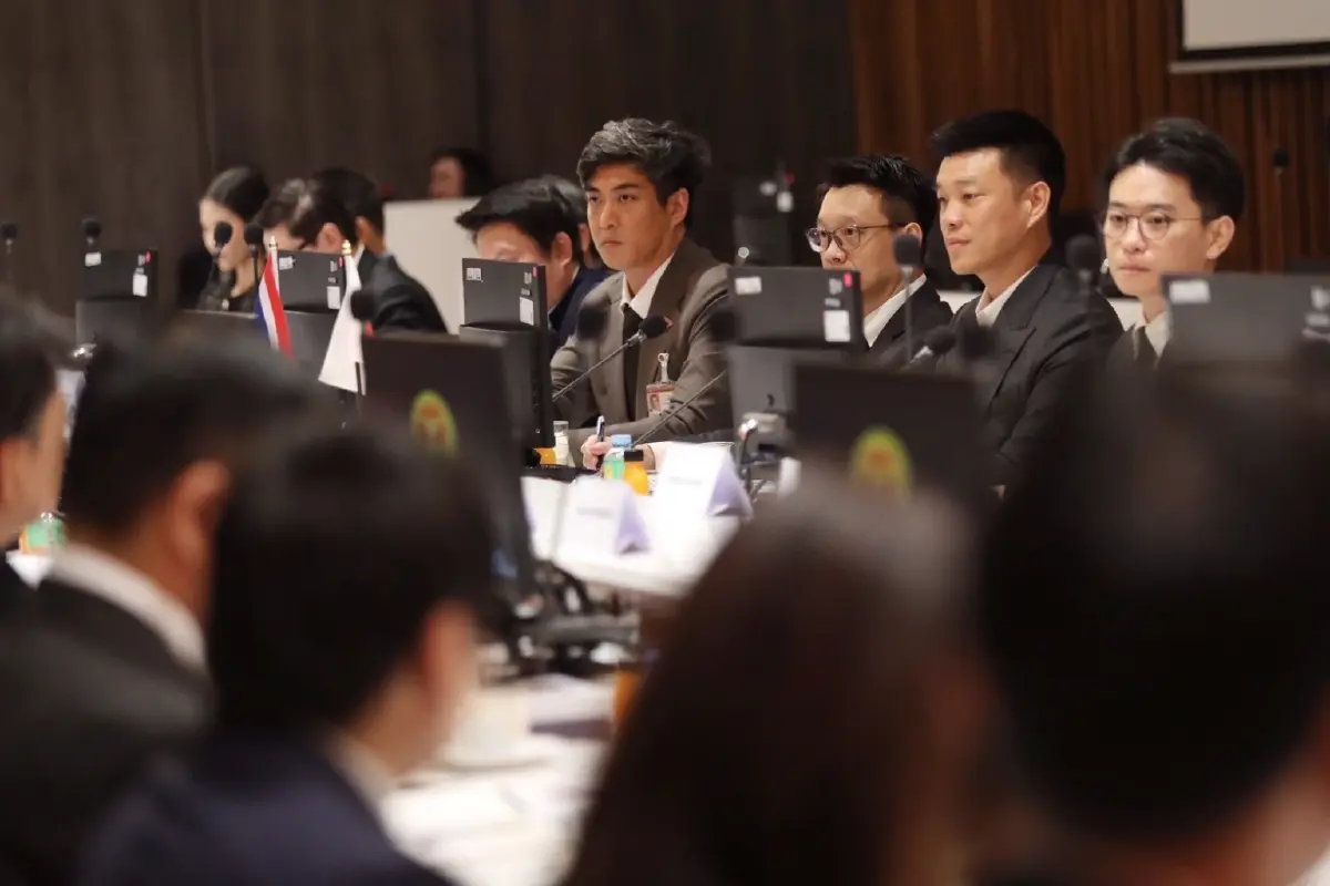 แคนดิเดตนายกฯ 'พรรคประชาชน' พบสมาคมนักธุรกิจญี่ปุ่น หวังสร้างพันธมิตร