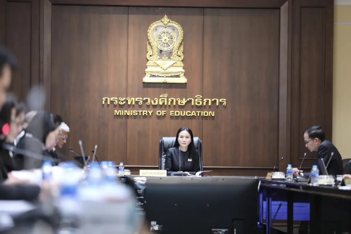 ก.ค.ศ. ไฟเขียวใช้เกณฑ์เดิมย้ายครูรอบแรกปี 2569 “นฤมล” สั่งคุมโปร่งใส