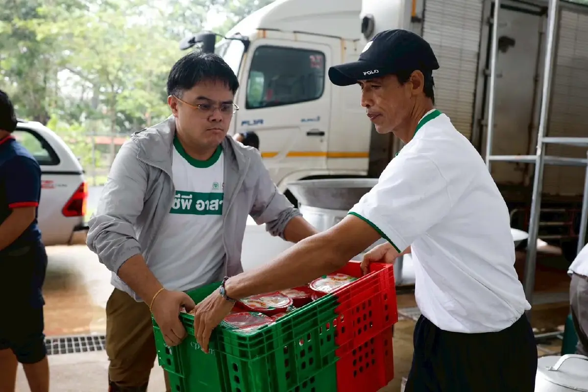 ซีพีอาสา ลุยไม่หยุด! หนุนโรงครัวกว่า 55 จุด เร่งคลายหิวผู้ประสบภัยใต้หลังน้ำลด