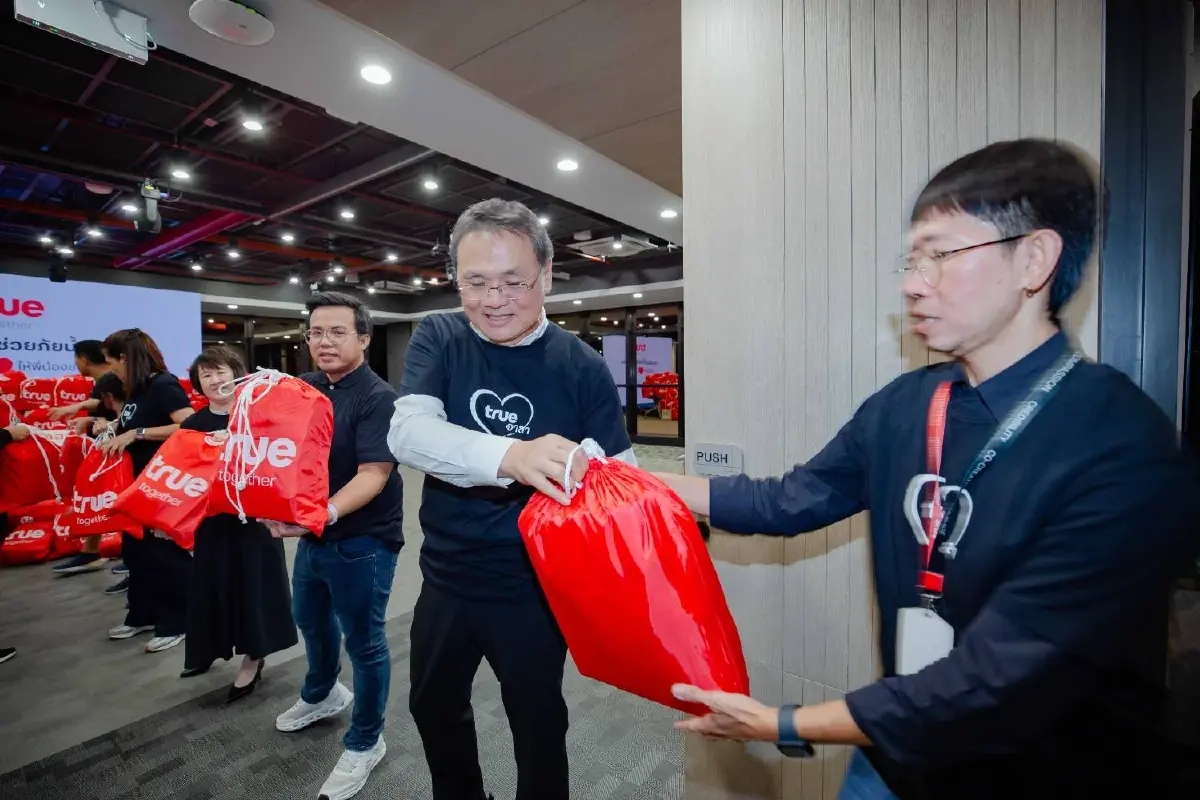 ทรู ส่งโดรน 20 ลำช่วยน้ำท่วมใต้ มอบถุงยังชีพ-ดูแลสื่อสารลูกค้า