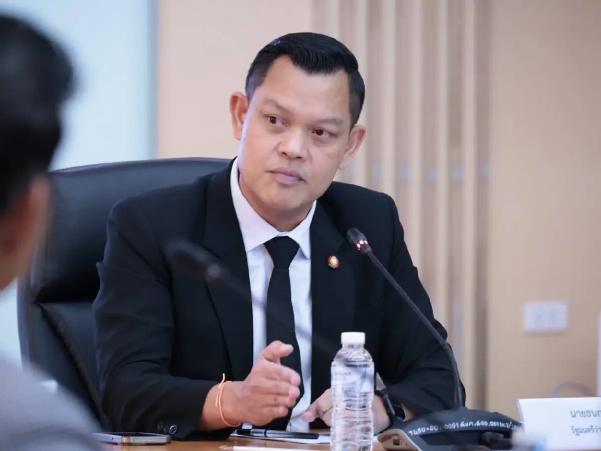 ‘ดีพร้อม’ พักหนี้! ยกต้น-ดอก 4 เดือน ช่วยลูกหนี้ SME น้ำท่วมภาคใต้