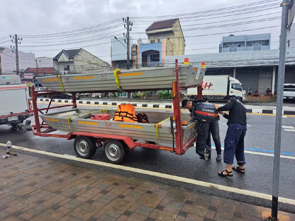 ปตท. เร่งส่งความช่วยเหลือ เปิดศูนย์อำนวยการสถานการณ์อุทกภัยภาคใต้   พร้อมดูแลความมั่นคงพลังงาน