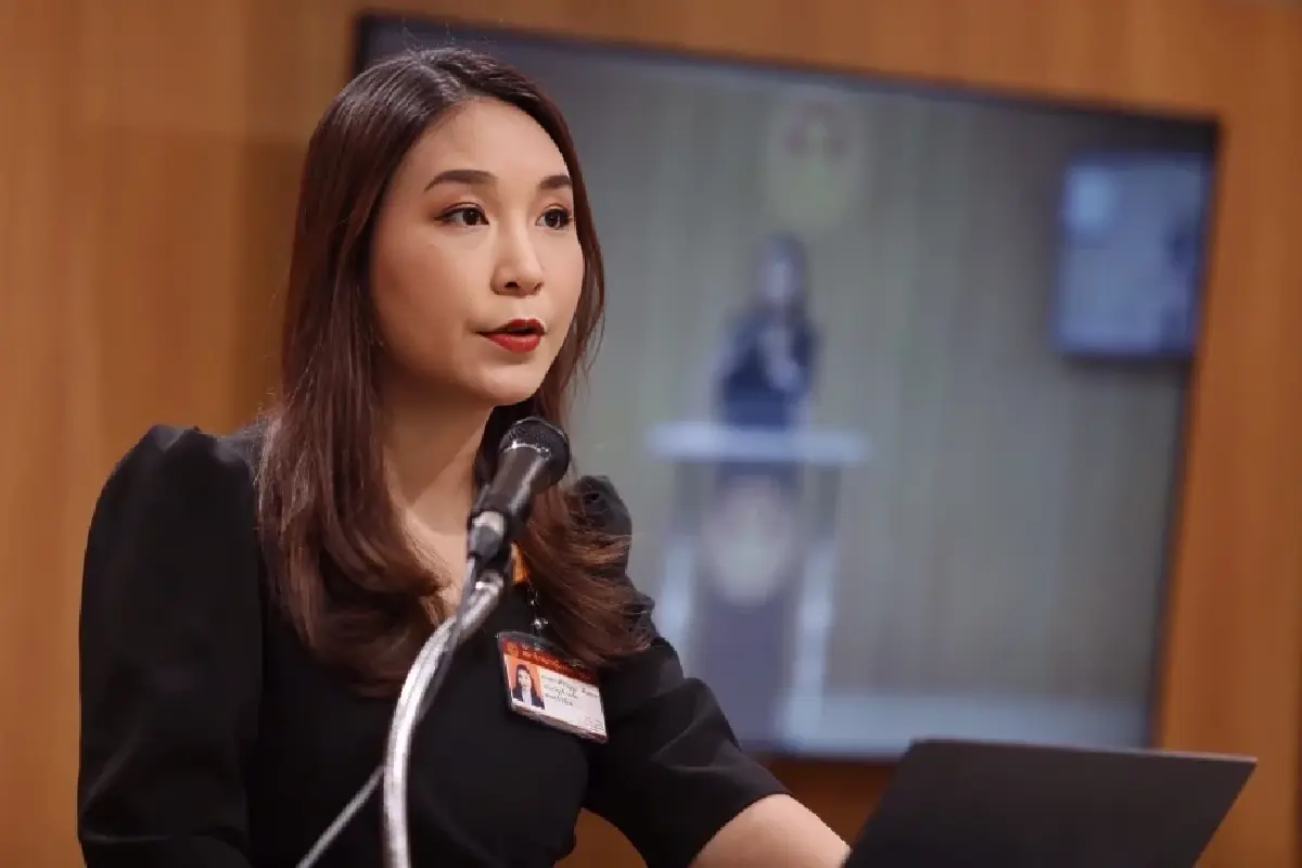 ศิริกัญญา ตันสกุล รองหัวหน้าพรรคประชาชน