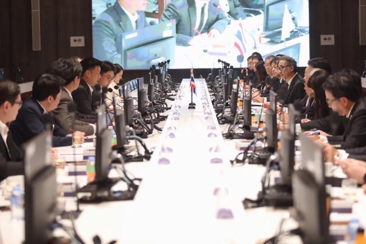 แคนดิเดตนายกฯ 'พรรคประชาชน' พบสมาคมนักธุรกิจญี่ปุ่น หวังสร้างพันธมิตร