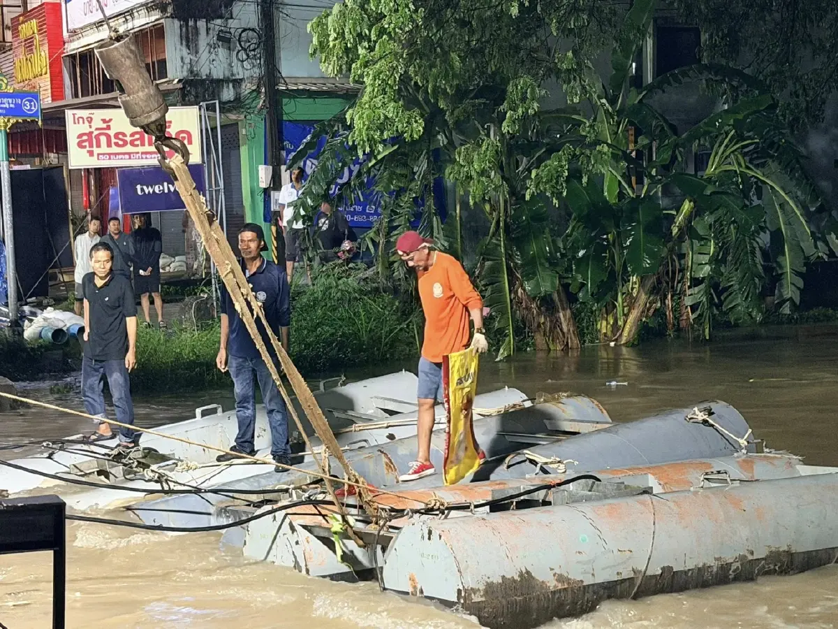 ใต้ฝนถล่มหนัก 8 จังหวัดท่วม นครศรีฯวิกฤต เดือดร้อนสุดกว่า2แสนคน