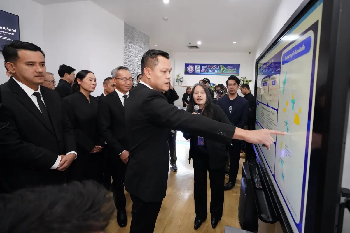 “ธนกร” เปิด “ศูนย์ฝ่าฟัน ดัน SMEs” พร้อมกันทั่วประเทศ 96 แห่ง