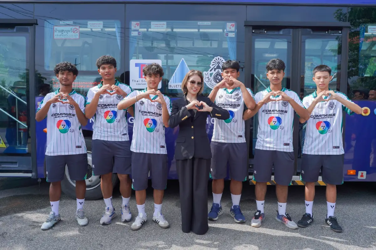 TSB ส่งมอบรถสานฝัน EV Bus สานฝันให้ 'หมอนทองวิทยา'