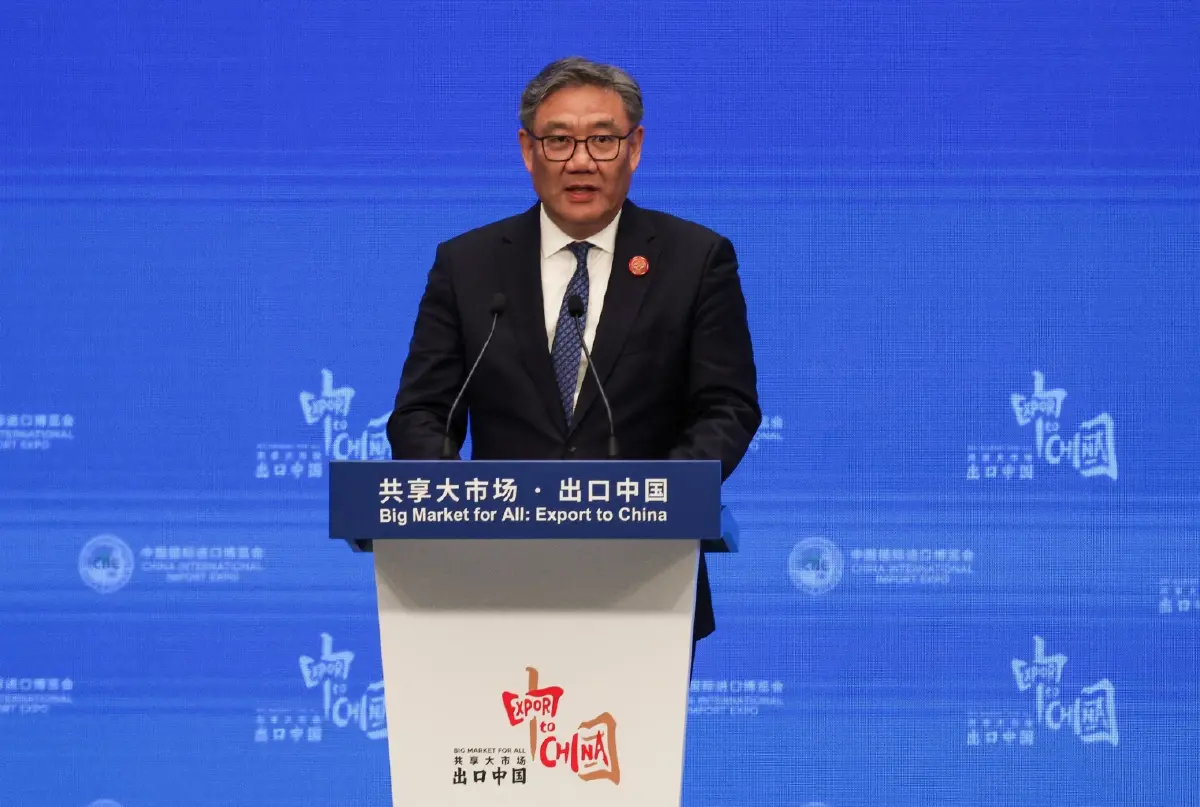 รัฐมนตรีว่าการกระทรวงพาณิชย์จีน หวัง เหวินเทา