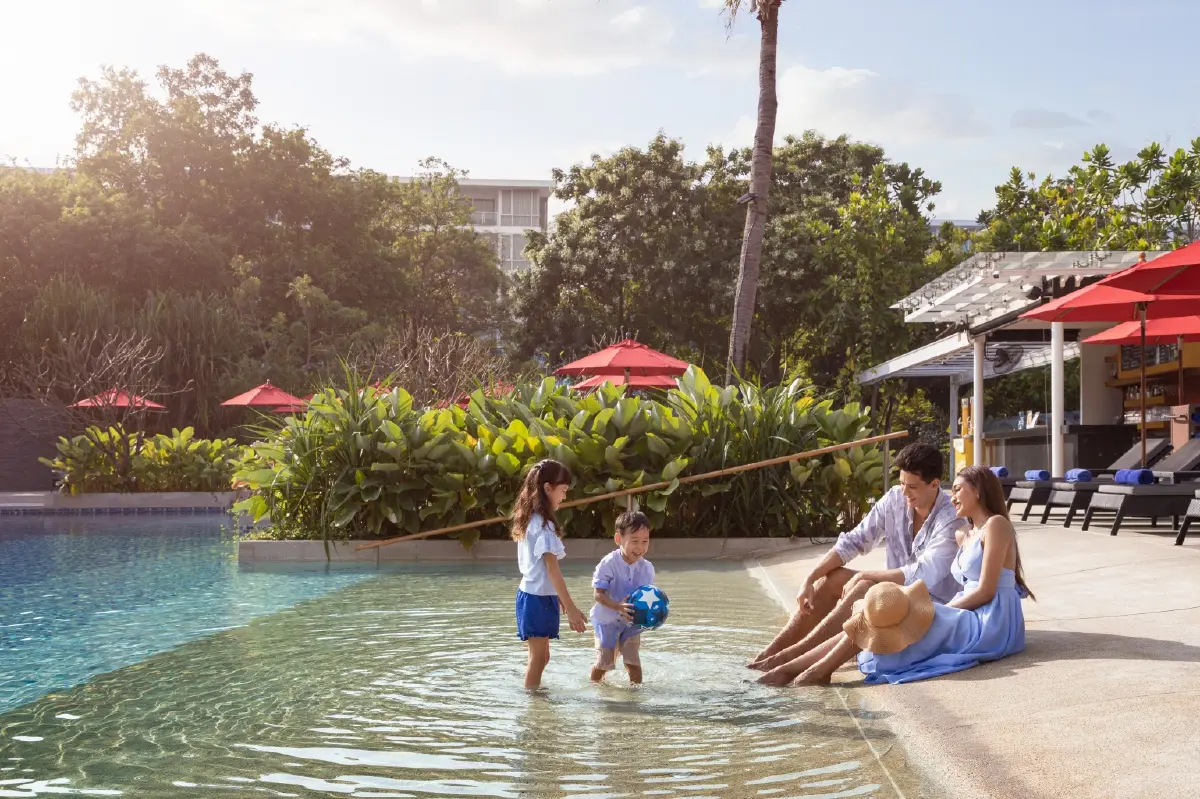 เติมเต็ม Magic Moment ครอบครัว กับทริปพักผ่อนริมทะเลที่อมารี