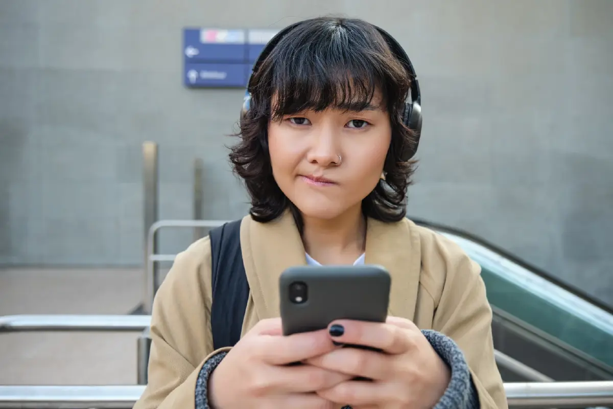 สิงคโปร์สั่งแบน &quot;มือถือ-สมาร์ทวอทช์&quot; ในโรงเรียน