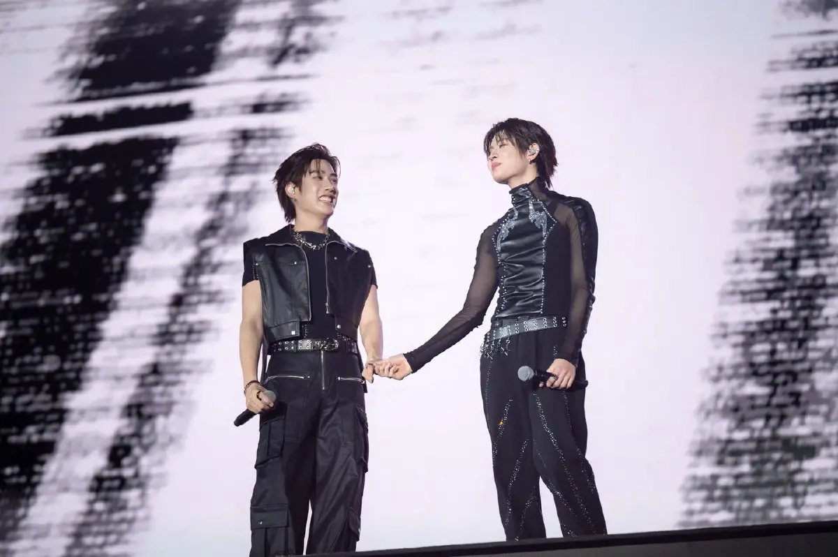 LIVE ถ่ายทอดสด เคาท์ดาวน์ 2569 เซ็นทรัลเวิลด์ ไอคอนสยาม วันแบงค็อก