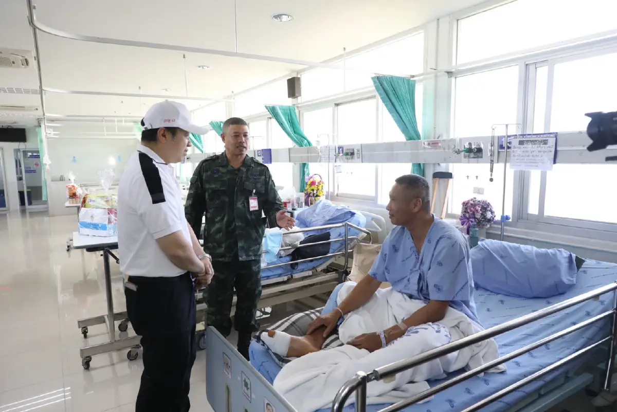 "ซีอีโอศุภชัย" นำซีพีอาสาหนุนอุปกรณ์แพทย์ 10 ล้าน ช่วยชายแดน