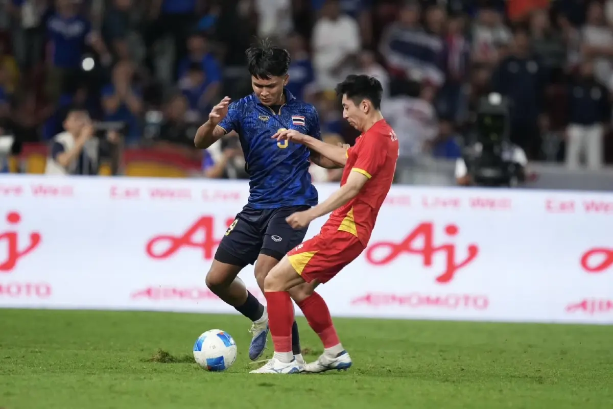 แข้งไทยช็อก! นำ 2 ตุง กลับพลิกแพ้ เวียดนาม 2-3 แค่รองแชมป์ซีเกมส์