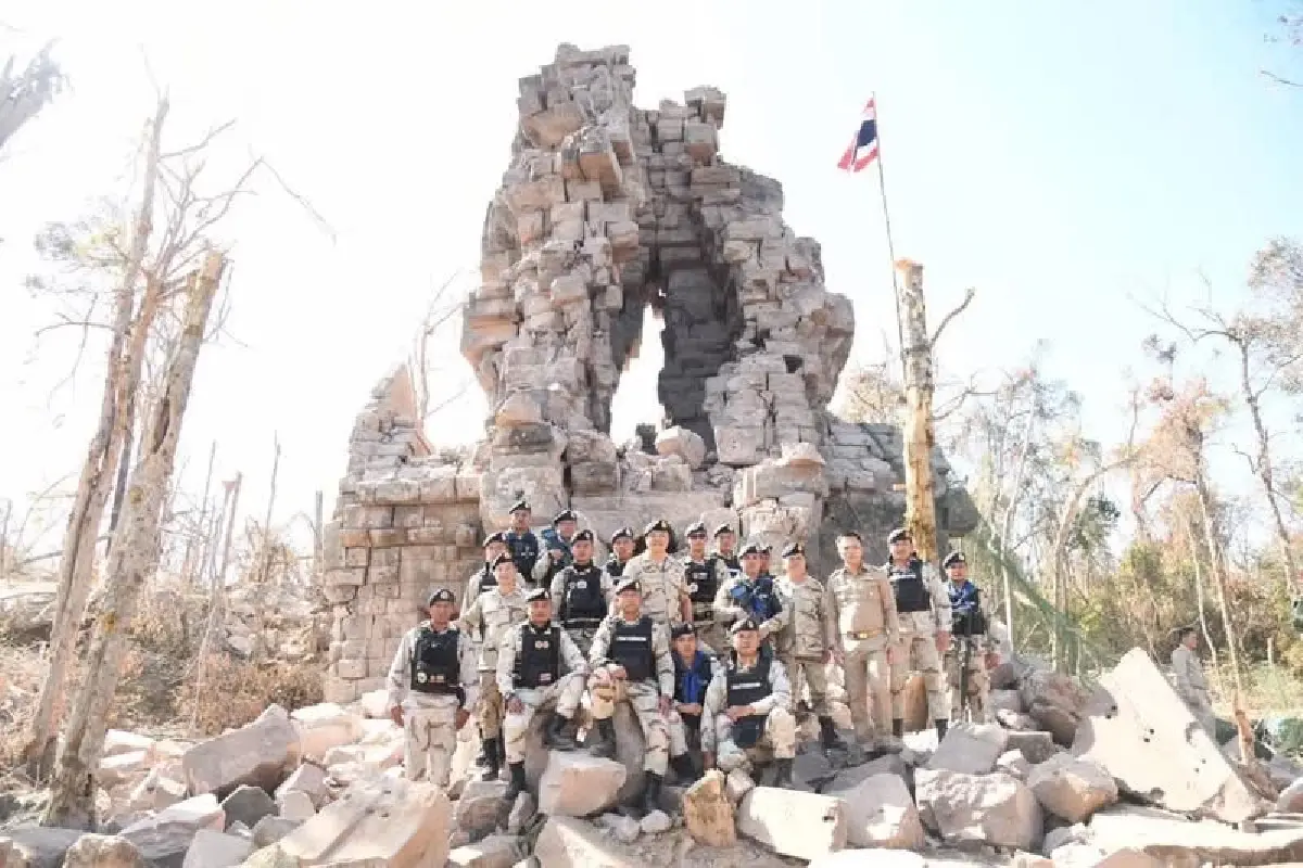 อนุทินขึ้นปราสาทตาควาย–เนิน 350 ให้กำลังใจทหารชายแดนสุรินทร์