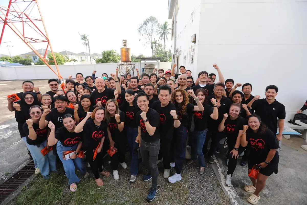 กรุ๊ปซีอีโอทรูลงพื้นที่หาดใหญ่ เร่งฟื้นฟู 18 รร.คอนเน็กซ์อีดี-ชุมชน