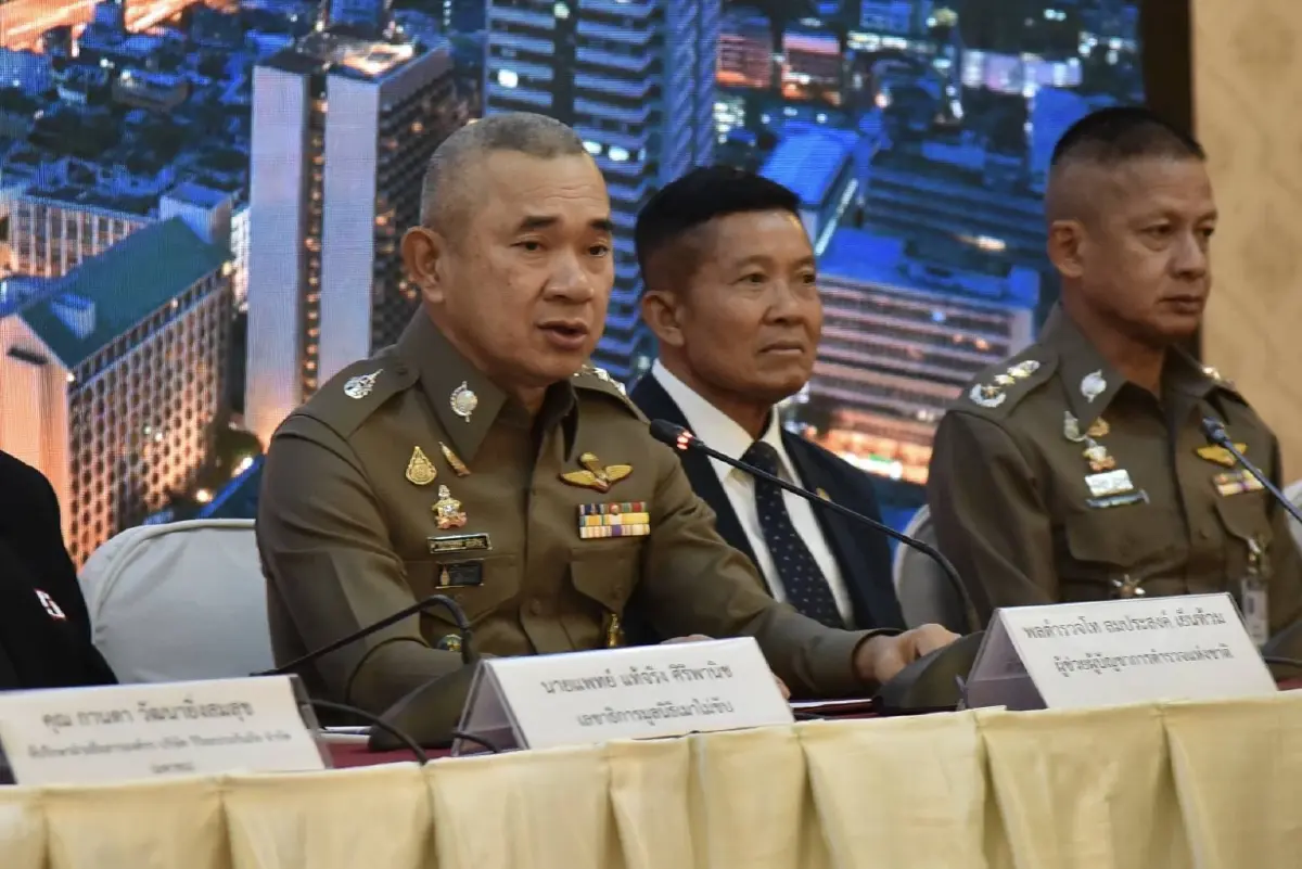 ตร. มอบรางวัลคลิปเด็ด "อาสาตาจราจร" อัดฉีดรางวัลพิเศษช่วง 7 วันอันตราย