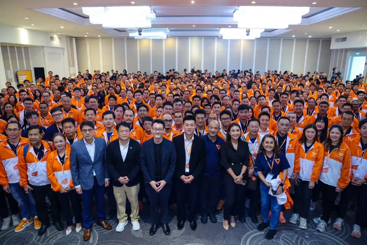 "เท้ง ณัฐพงษ์" ลั่น! เลือก“รัฐบาลประชาชน” พาประเทศพ้นเทา-ทุจริต