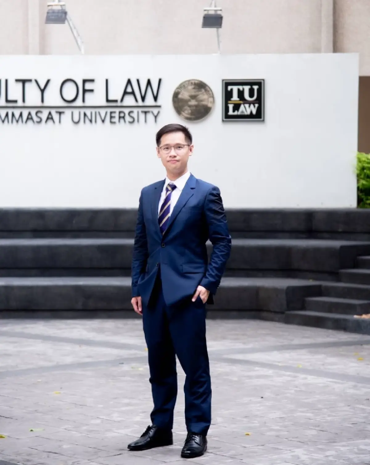 ผศ. ดร.ธนภัทร ชาตินักรบ ผู้ช่วยคณบดีฝ่ายวิชาการ คณะนิติศาสตร์ มหาวิทยาลัยธรรมศาสตร์ 