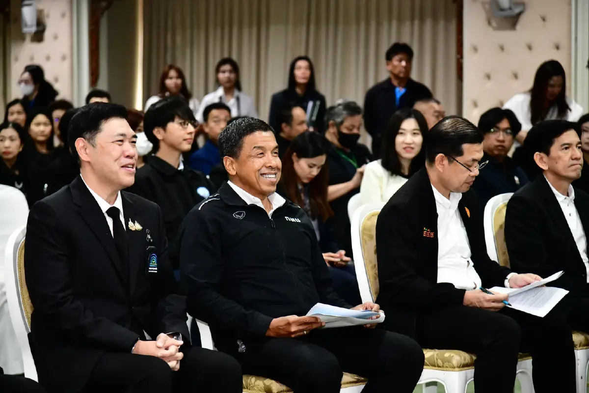 กทม. ยกระดับ 10 มาตรการสู้ PM2.5 ลุยแก้ 3 ต้นตอฝุ่นมุ่งสู่อากาศสะอาด