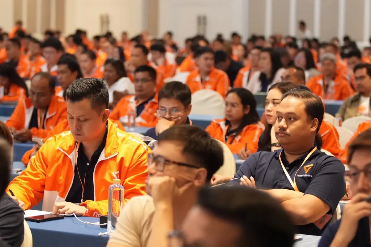 ปชน. ยัน! เลือกตั้ง 69 ส่งครบ 400 เขต 100 บัญชีรายชื่อ ติวเข้มนโยบาย