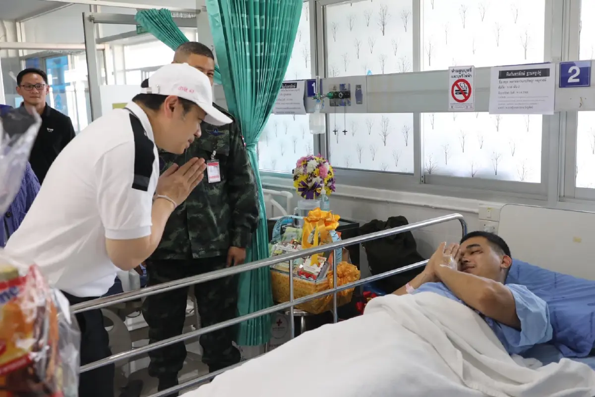 “ศุภชัย” นำทีม วปอ.65 ลงพื้นที่อุบลฯ ส่งใจช่วยกำลังพลและประชาชนชายแดน