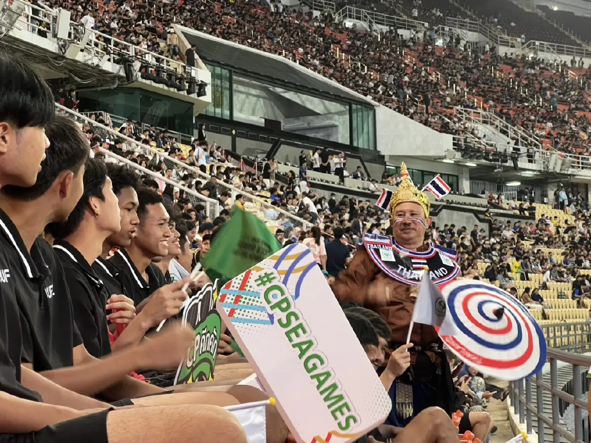 “ซีพีร้อยเรียงใจ” ชวนนักเตะ BUFC ร่วมเชียร์ทีมชาติไทยดวลสิงคโปร์ซีเกมส์