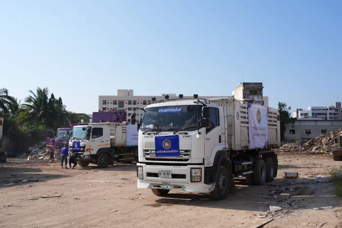 กรมโยธาฯ ปูพรมฟื้นฟูหาดใหญ่หลังน้ำลด: ผนึกกำลัง 17 จังหวัด แบ่ง 4 โซนปฏิบัติการ เร่งฟื้นฟูเมือง-ตรวจสอบอาคาร คืนความสุขและความปลอดภัยให้ประชาชน