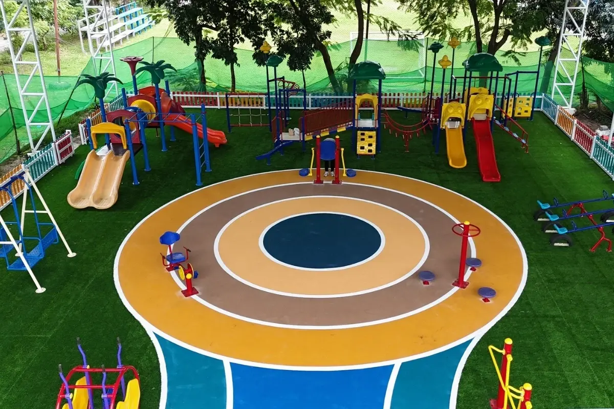 TOA ปรับโฉมสนามเด็กเล่นบ้านราชาวดี (ชาย) ด้วยผลงานนิสิตจุฬาฯ มอบสุข