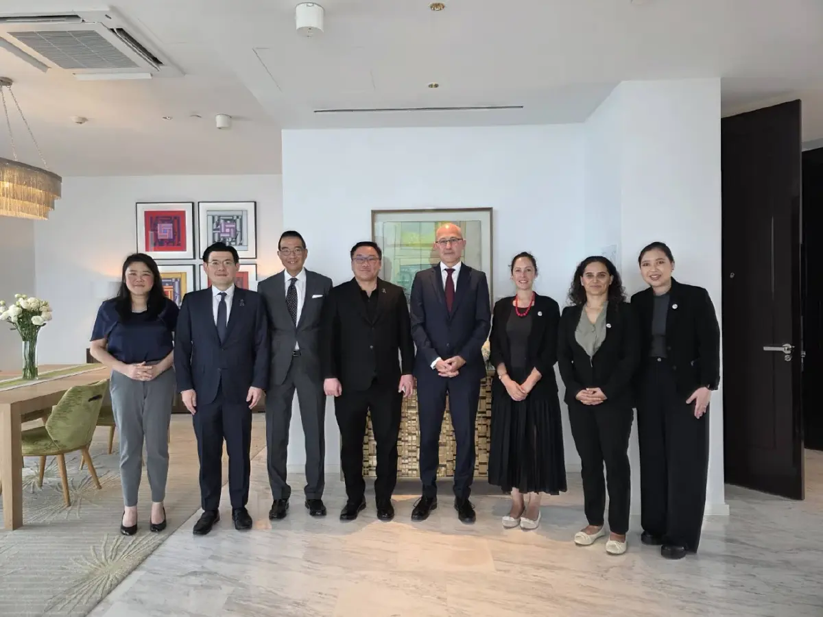 เพื่อไทยถกทูตอังกฤษ เดินหน้าร่วมมือยุทธศาสตร์-ปราบสแกมเมอร์