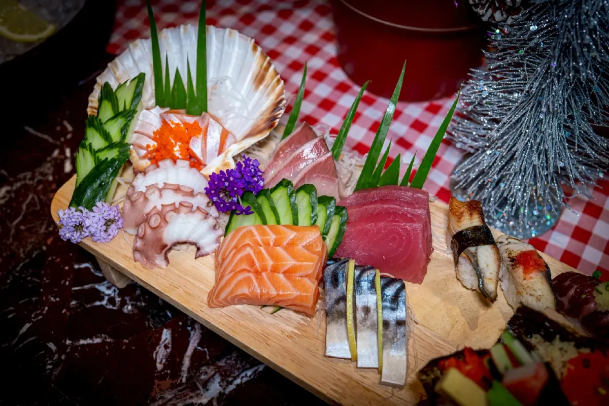 เช็กอินความสุข ฉลองคริสต์มาส-ปีใหม่ ที่เรเนซองส์ ราชประสงค์