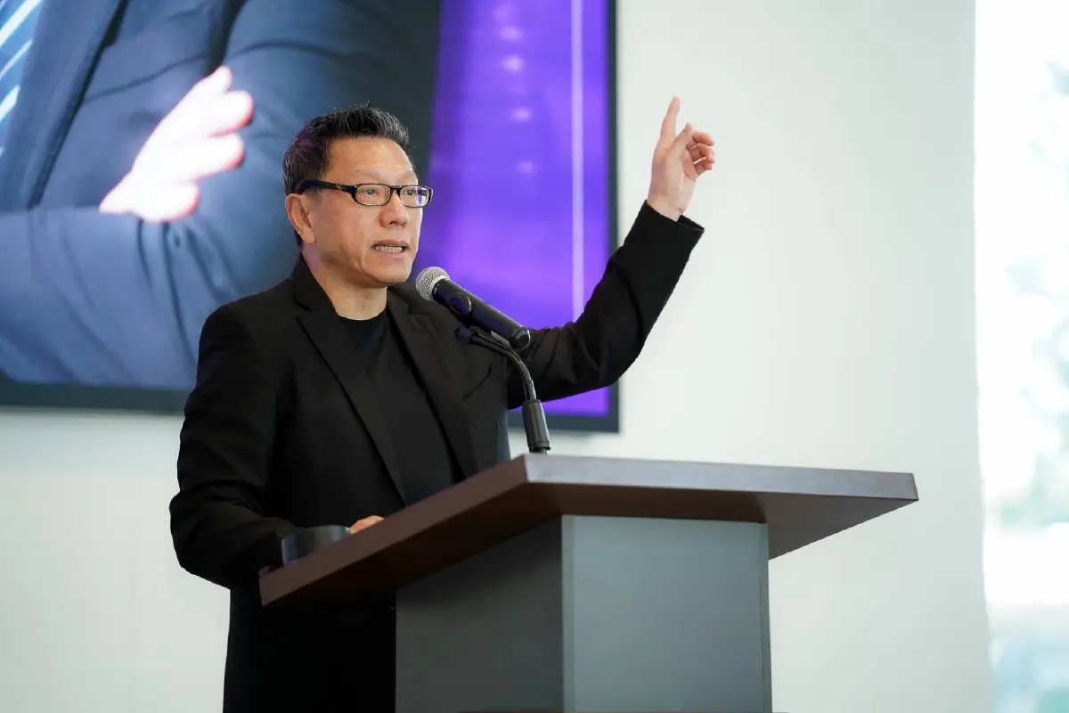 “ไทยสร้างไทย” บิ๊กเซอร์ไพรส์ เปิดตัว “สุรเดช" นั่งแท่นแม่ทัพเศรษฐกิจ