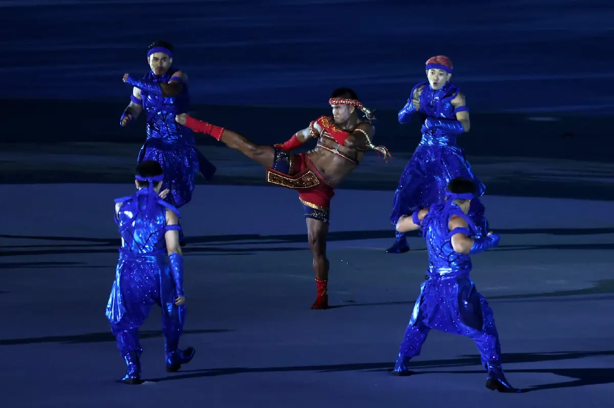 "พระราชินี" ทรงนำทัพนักกีฬาไทยเดินพาเหรด ซีเกมส์ 2025 เปิดยิ่งใหญ่