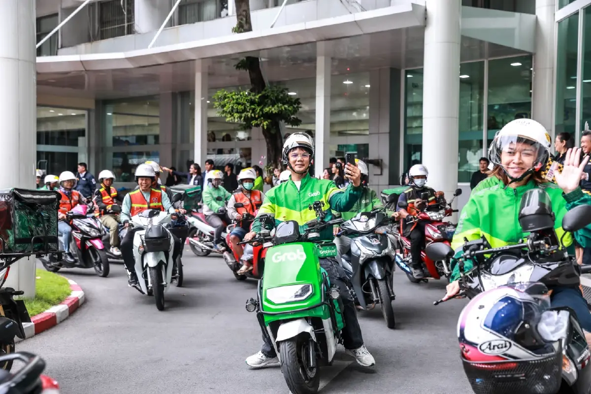 ป.ป.ส. แท็กทีม “วิน-ไรเดอร์” กว่า 150 ชีวิต สร้างพื้นที่ปลอดภัยรับปีใหม่