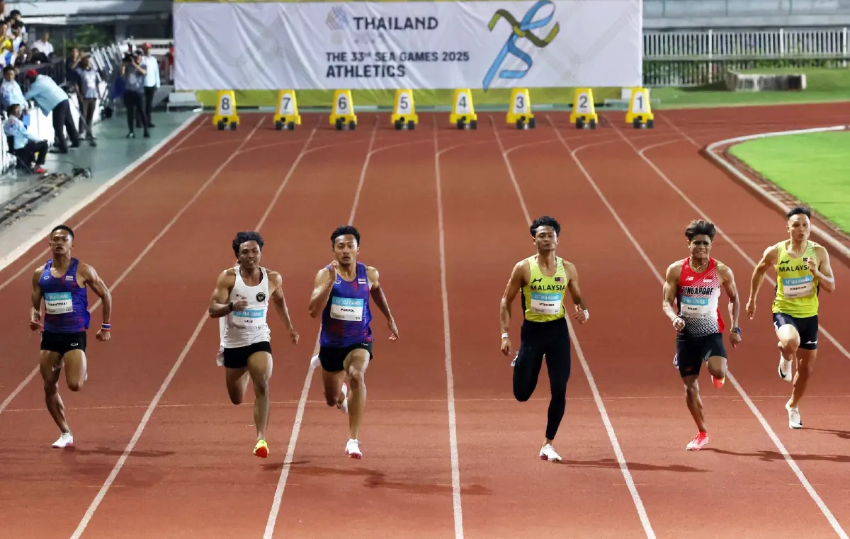 ภูริพล บุญสอน (ที่ 3 จากซ้าย) ควบจากตามหลังเข้าเส้นชัยคว้าทองซีเกมส์สมัย 2 ติด