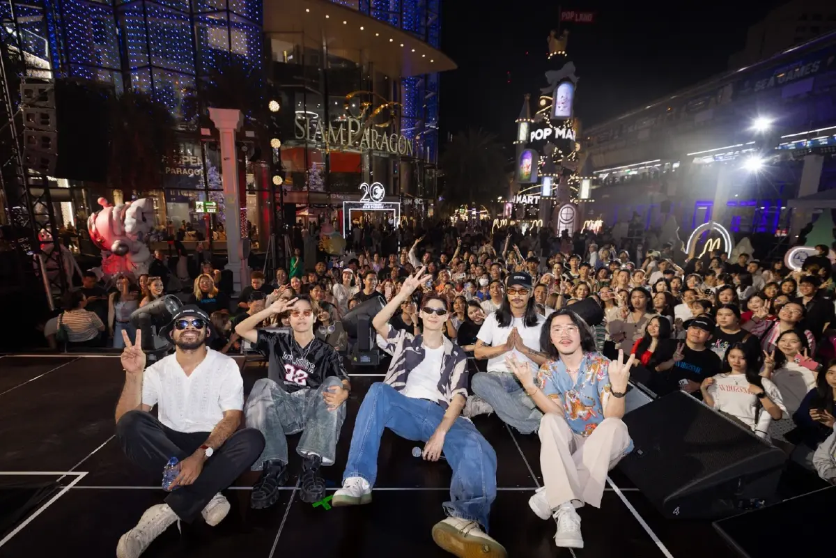 เคานต์ดาวน์ใจกลางกรุงเทพฯ คึกคักล้นสยามพารากอน  ปรากฏการณ์ส่งท้ายปีสู่ศักราชใหม่ยิ่งใหญ่ทั่วทุกพื้นที่