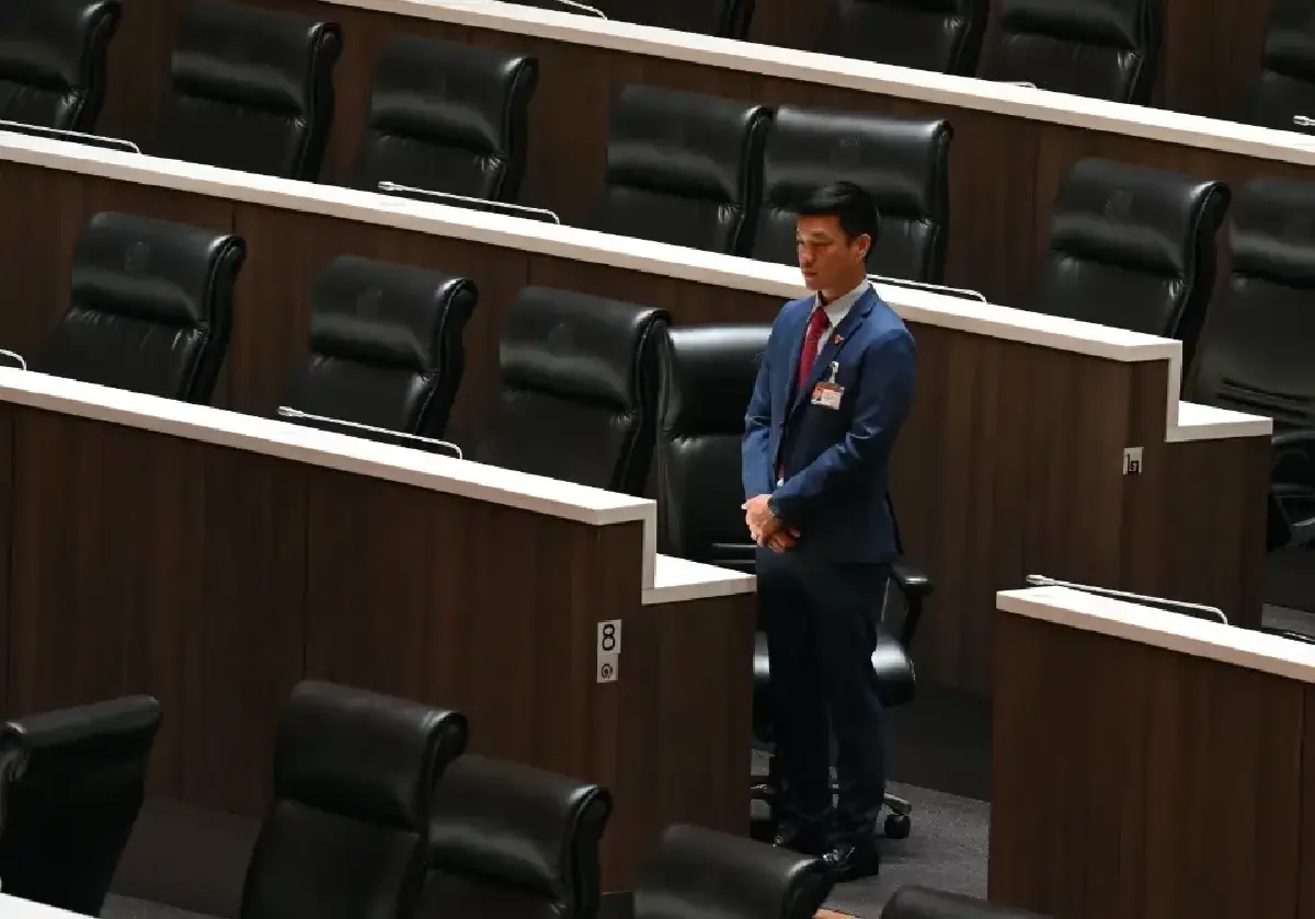 ฉายาสภา 68 “รังหนอนสีเทา” ฝ่ายค้านโหวต “อนุทิน” ยกเป็นเหตุการณ์แห่งปี