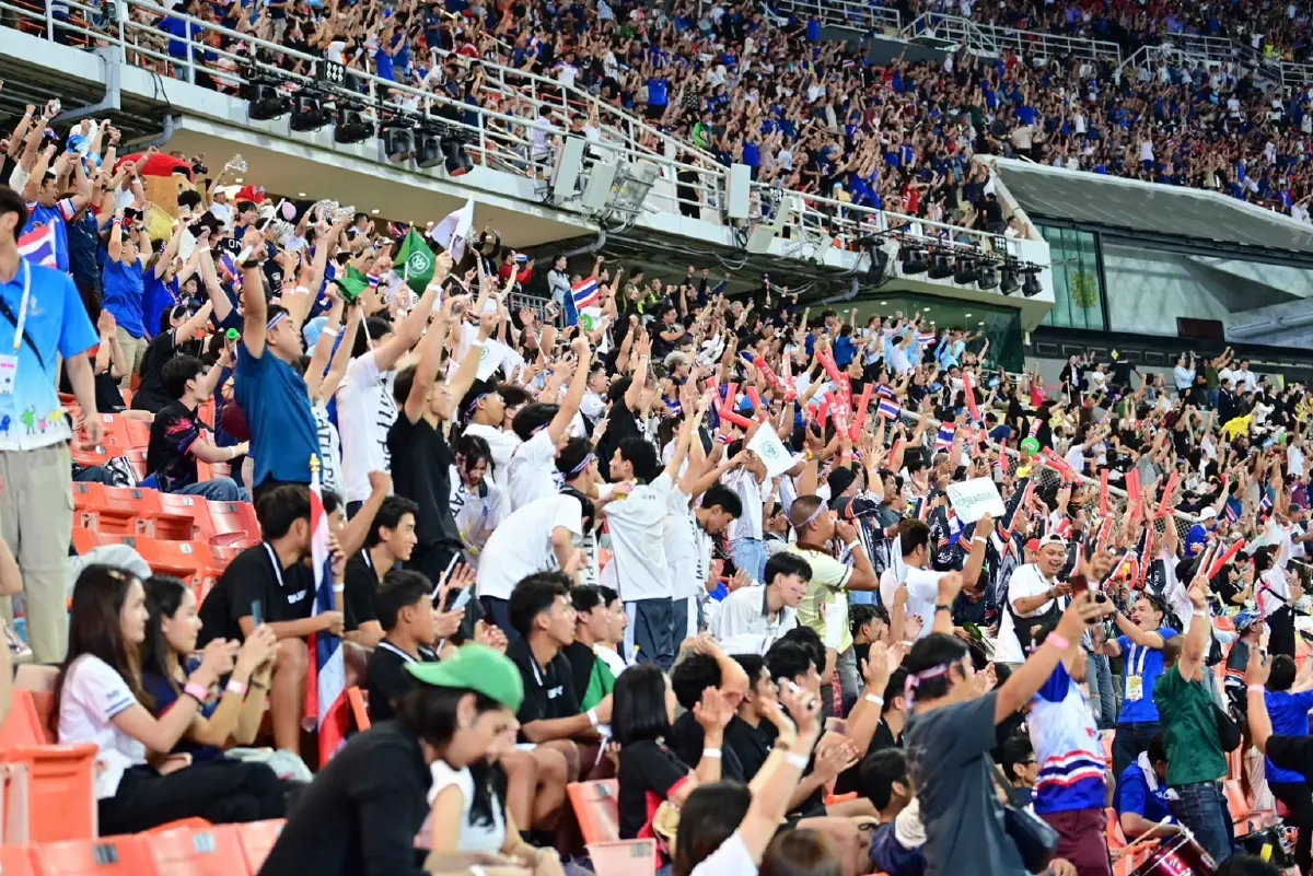 ซีพีร้อยเรียงใจพาแข้ง BUFC ส่งแรงเชียร์นัดชิงฟุตบอลไทยเวียดนาม